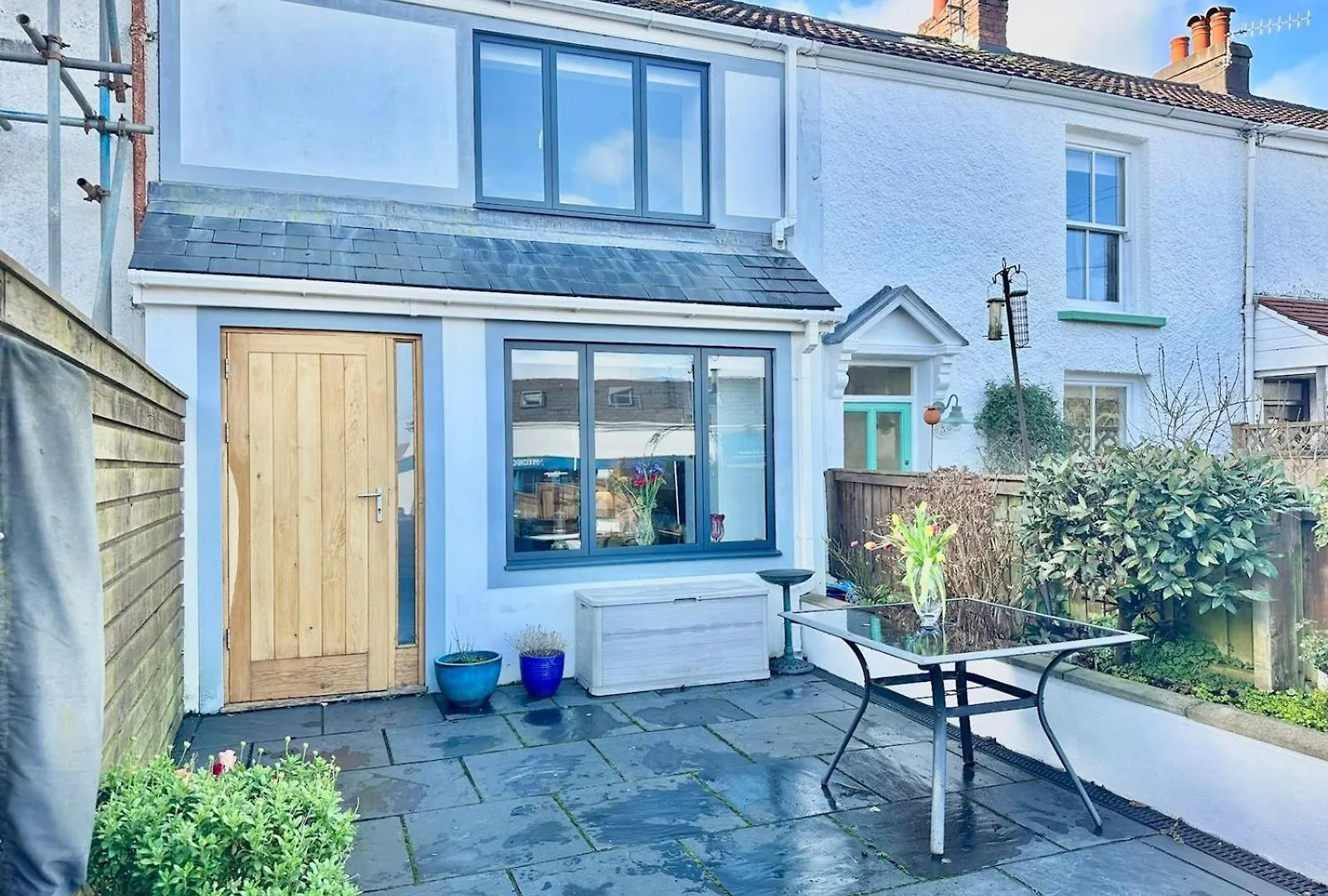 Pass The Keys Stylish Mumbles Getaway-Parking Heart Of Village Swansea